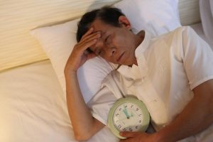 Mat ngu o nguoi lon tuoi cach khac phuc